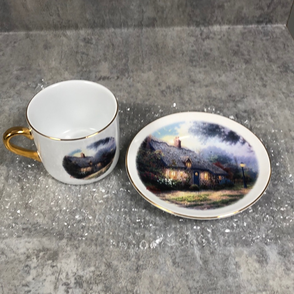 Thomas Kinkade White and Gold Mug Set for Dining